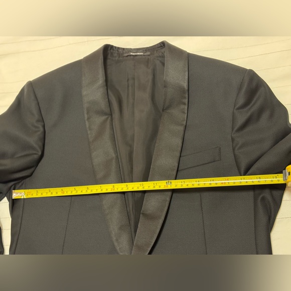 Z Zegna Tuxedo - Picture 17 of 17